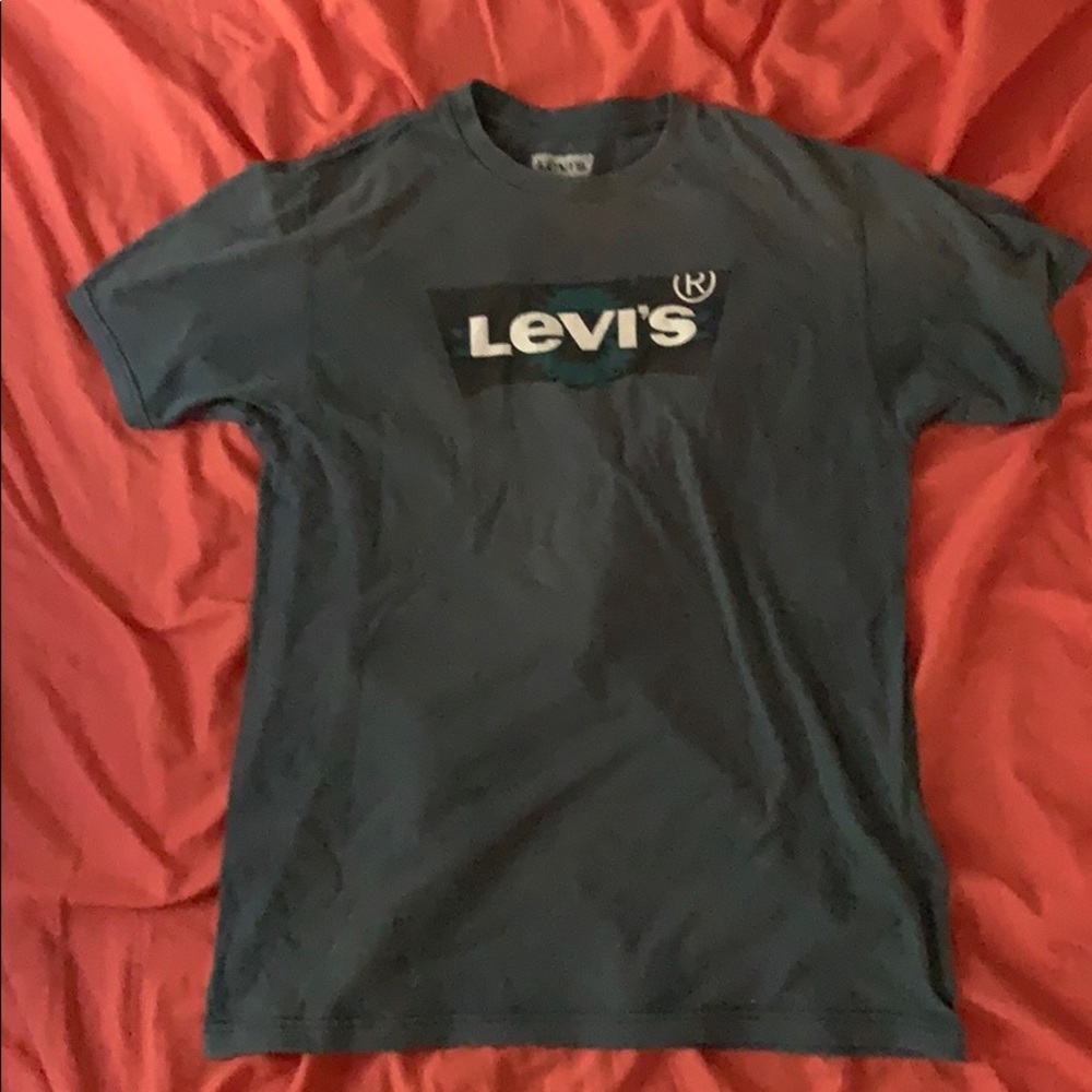 Levi’s Tee